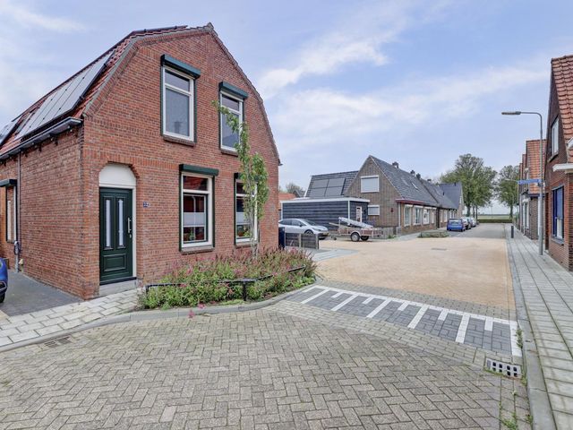 Welhoekstraat 32, Kruiningen
