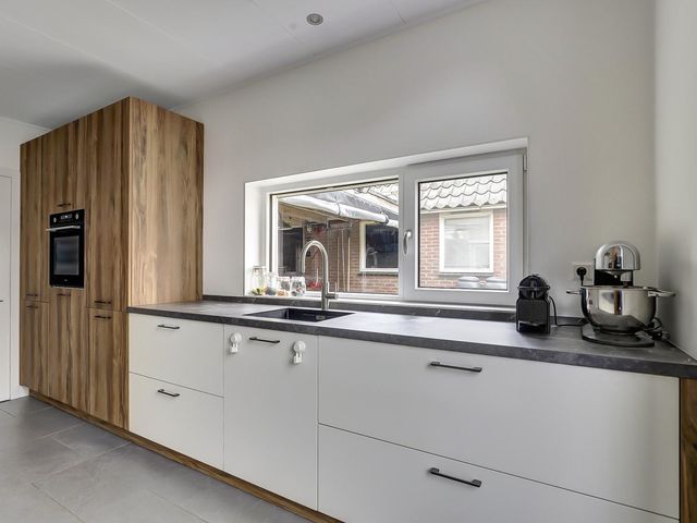 Welhoekstraat 32, Kruiningen