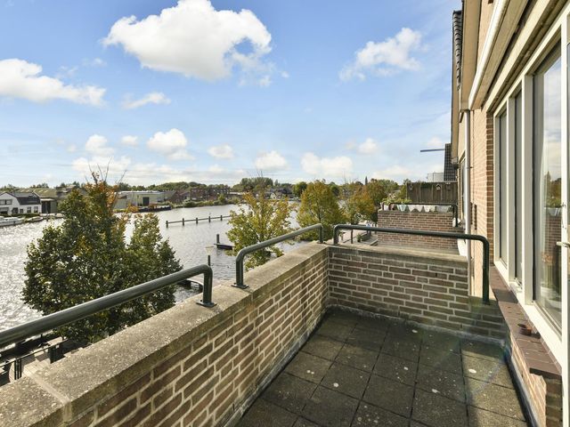 Wilhelminakade 55, Uithoorn