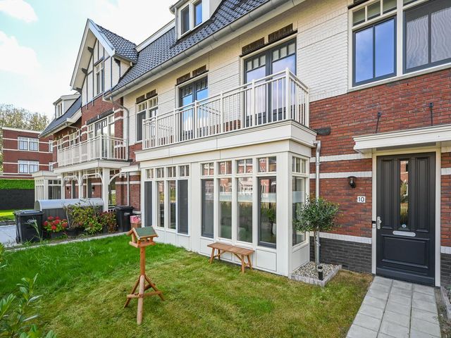 Keizer Karel V Park 10, 's-Gravenhage