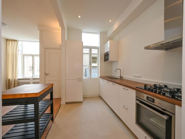 Newtonstraat 327, 's-Gravenhage