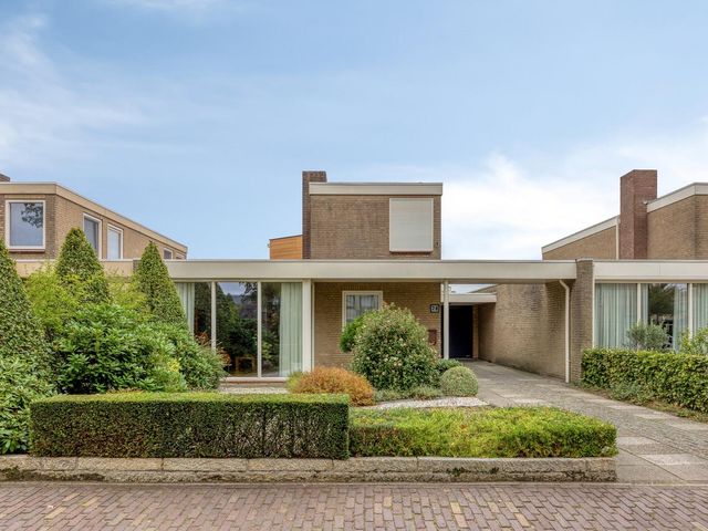 't Vijfeiken 28, Heesch