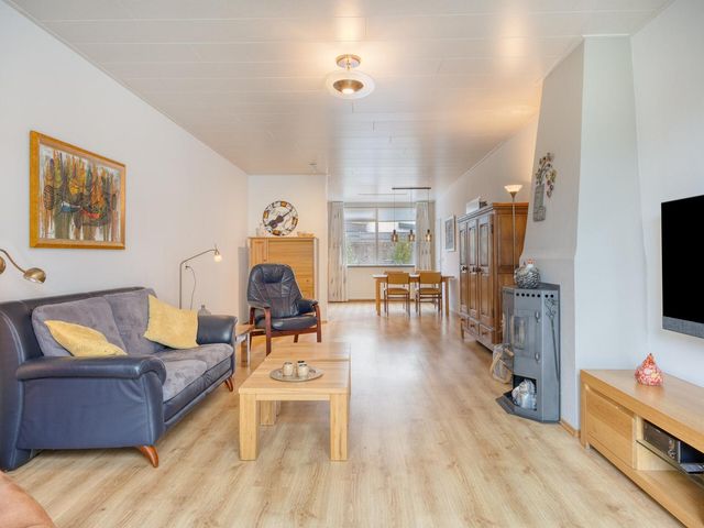 't Vijfeiken 28, Heesch