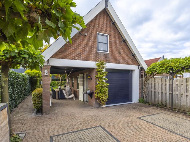 Sluisweg 44, Hardinxveld-Giessendam