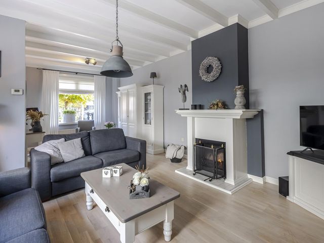 Sluisweg 44, Hardinxveld-Giessendam