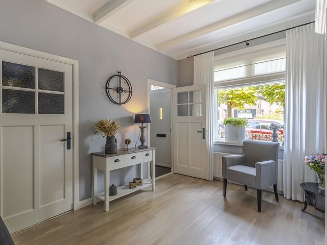 Sluisweg 44, Hardinxveld-Giessendam