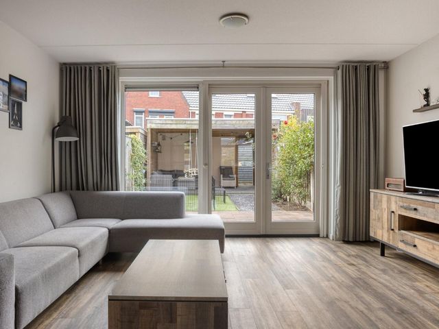 Veerschuit 12, IJsselmuiden