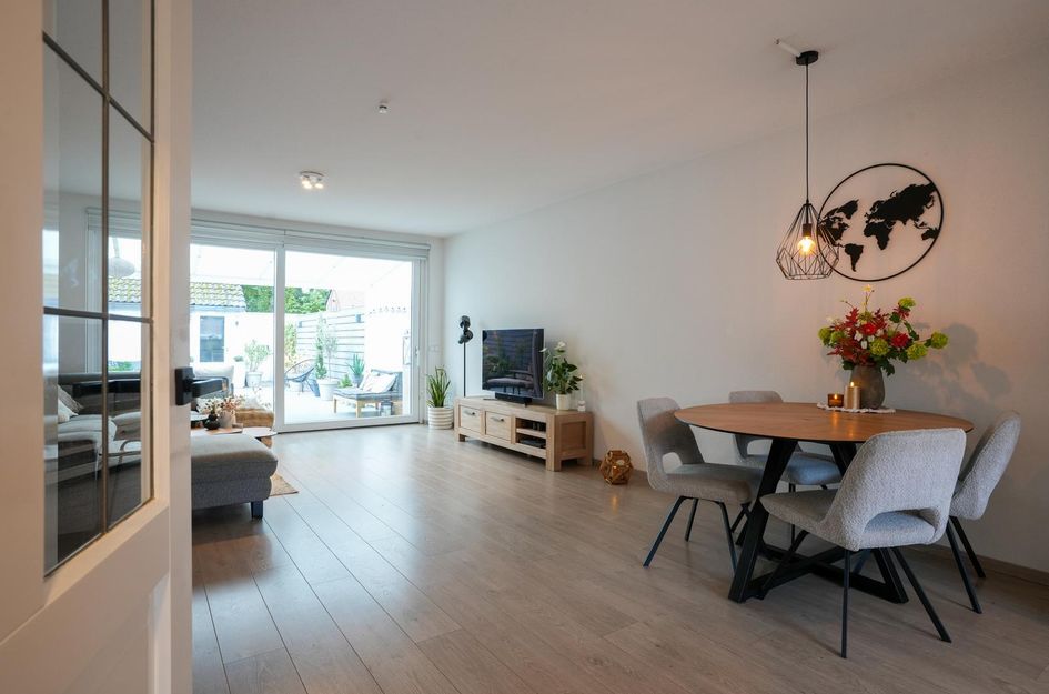 Burg Van Laarstraat 13