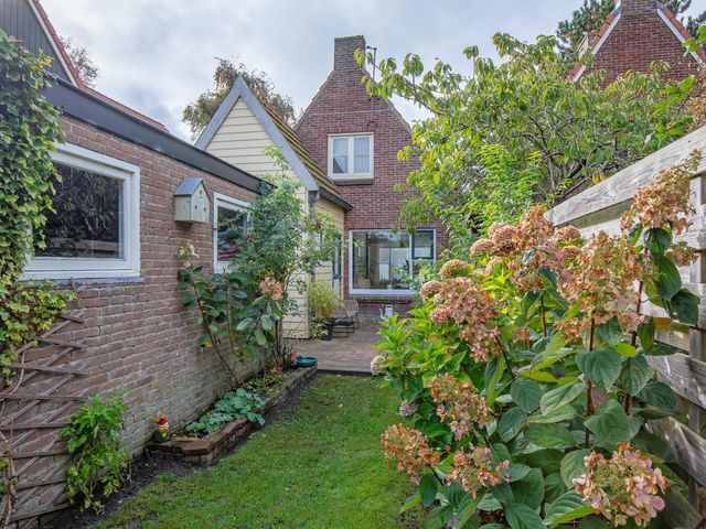 Kogerstraat 80, Den Burg