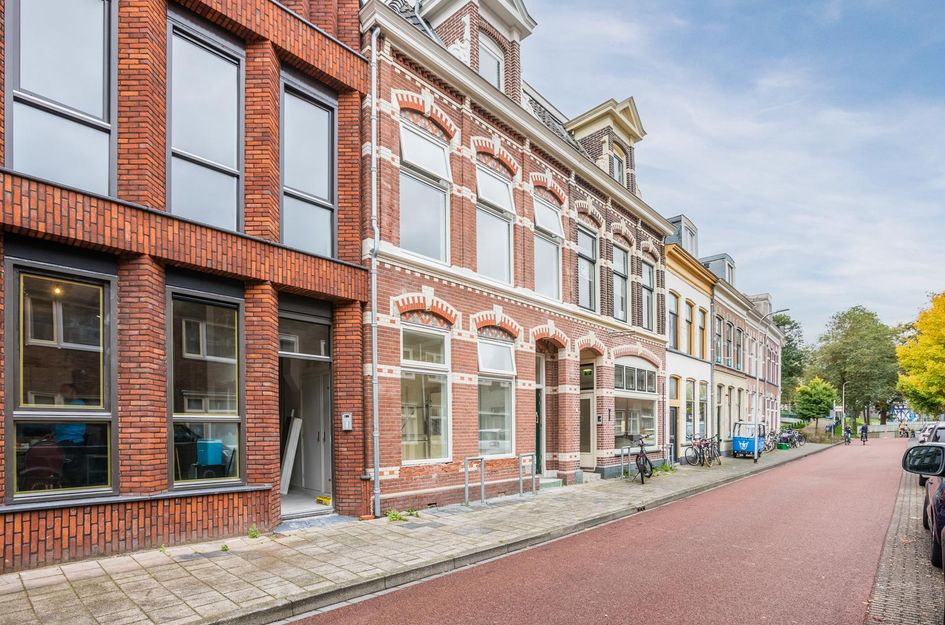 Van Karnebeekstraat 111B