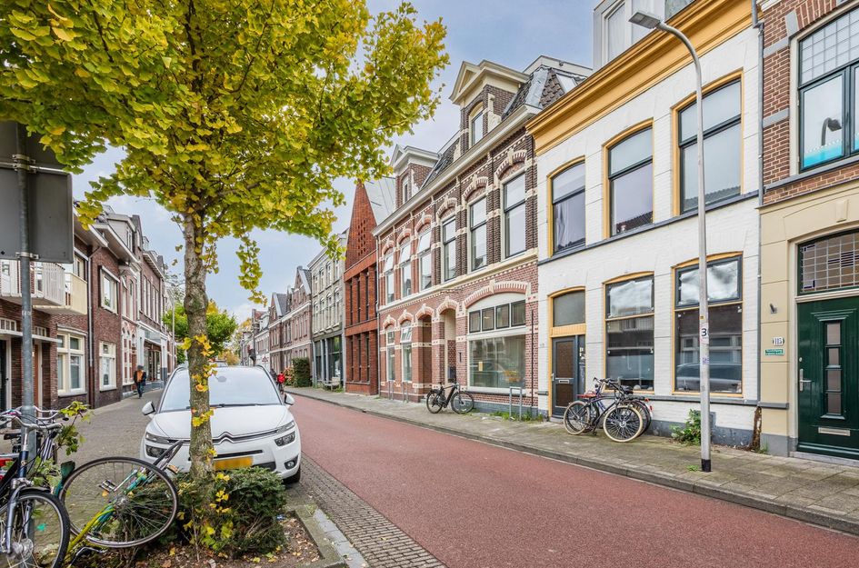 Van Karnebeekstraat 111B