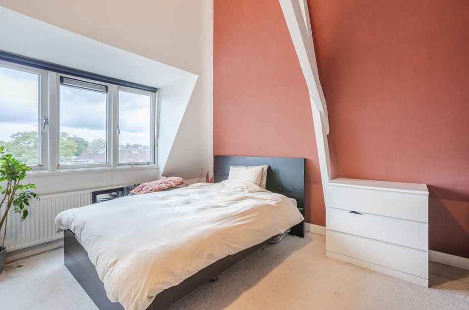 Van Karnebeekstraat 111B