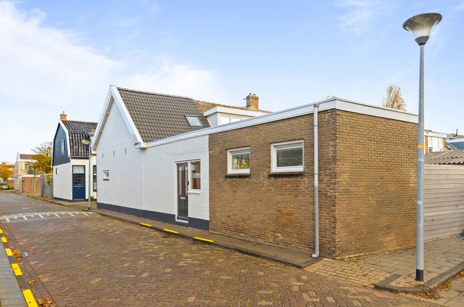 Maarten Harpertszoon Trompstraat 2