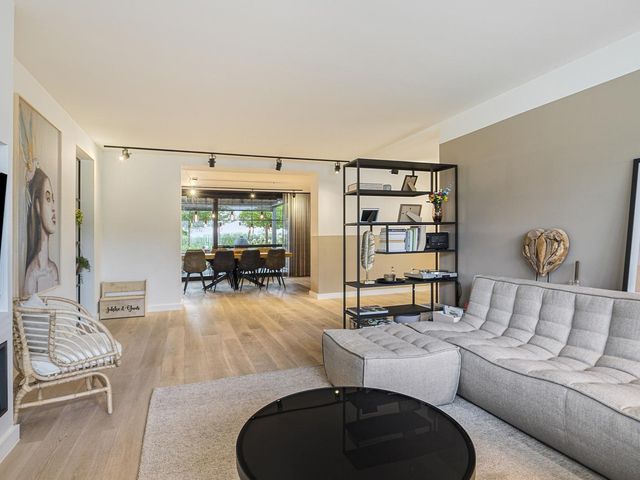 Wilhelminastraat 96, Sint Jansteen