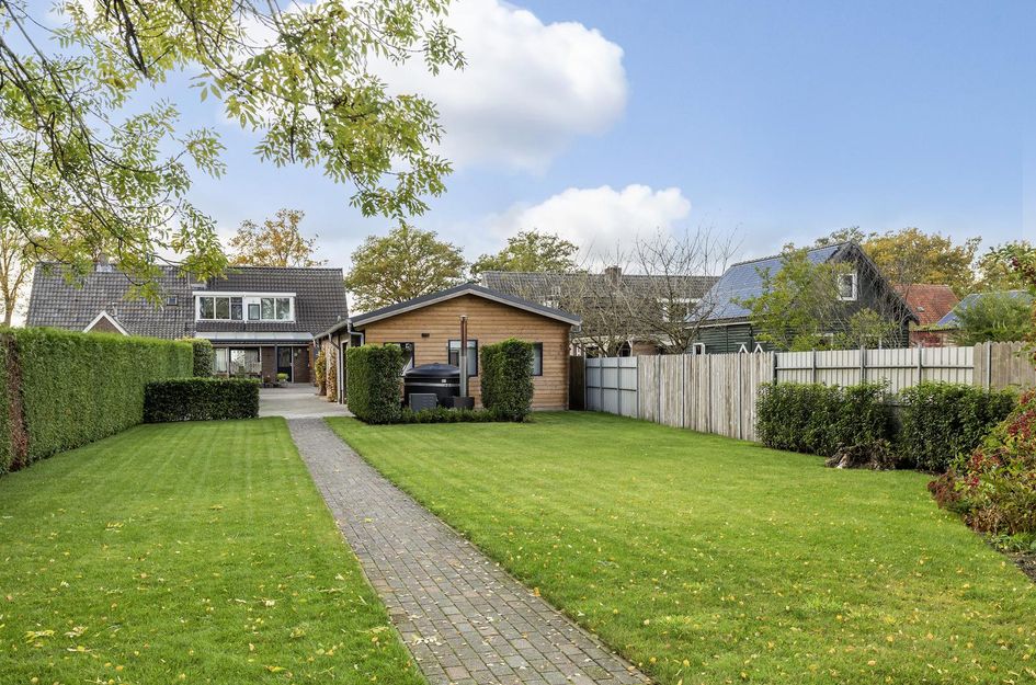 Nieuw-Amsterdamseweg 32