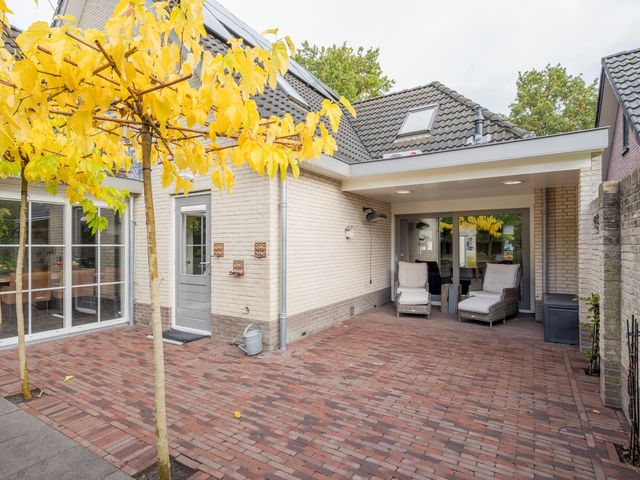 De Ruijterlaan 20, Voorthuizen