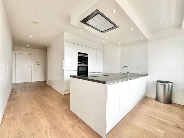 Mensinge 27, Amsterdam