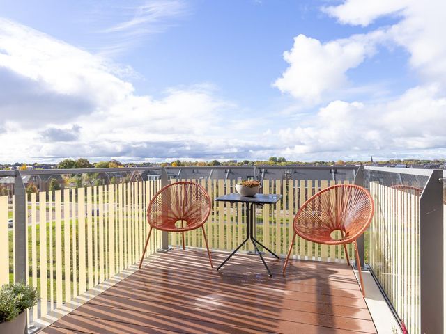 Jan Doustraat 80, Zwaag