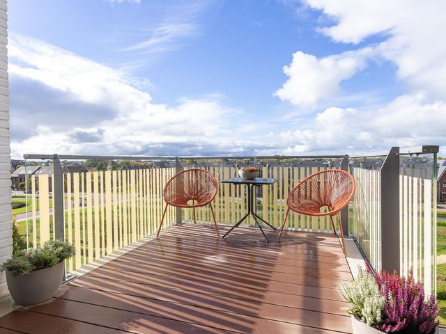 Jan Doustraat 80, Zwaag