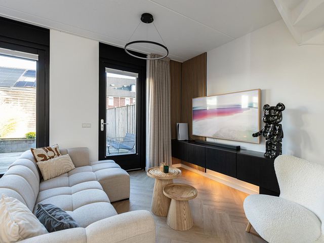 Puccinistraat 6, Sliedrecht