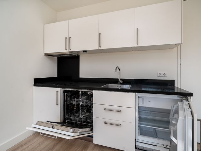 Mathenesserweg 127A03, Rotterdam