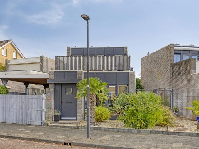 van Ostadelaan 13B, Heerhugowaard