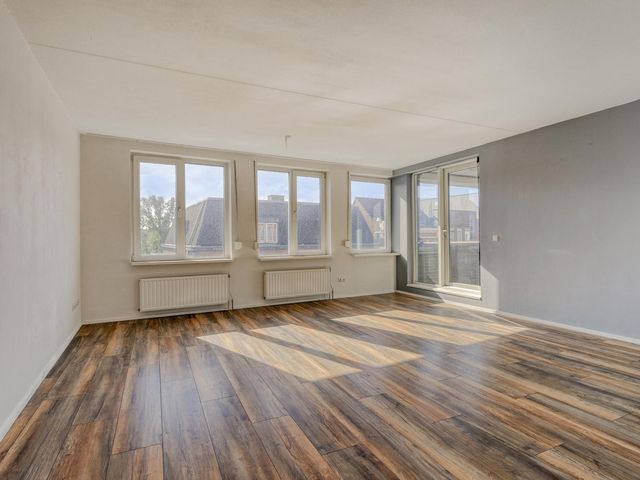 Kade 30b, Roosendaal