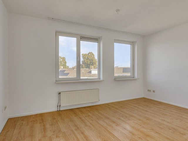 Kade 30b, Roosendaal