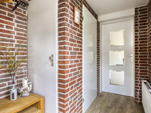 Enargietdijk 24, Roosendaal