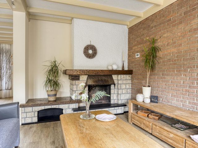 Enargietdijk 24, Roosendaal