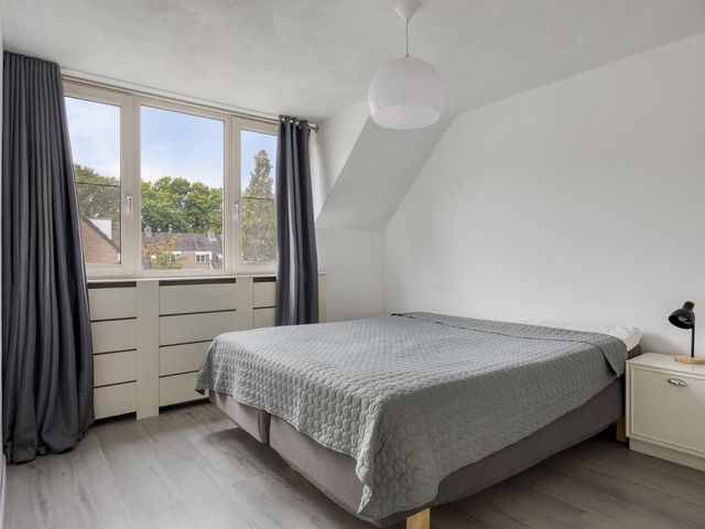 Enargietdijk 24, Roosendaal