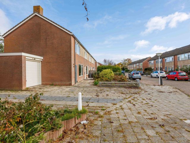 Evert C. Slimstraat 32, St.-Annaparochie