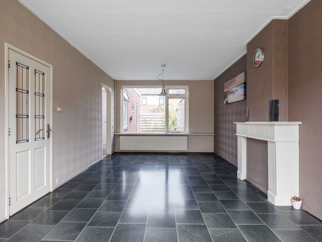 Evert C. Slimstraat 32, St.-Annaparochie