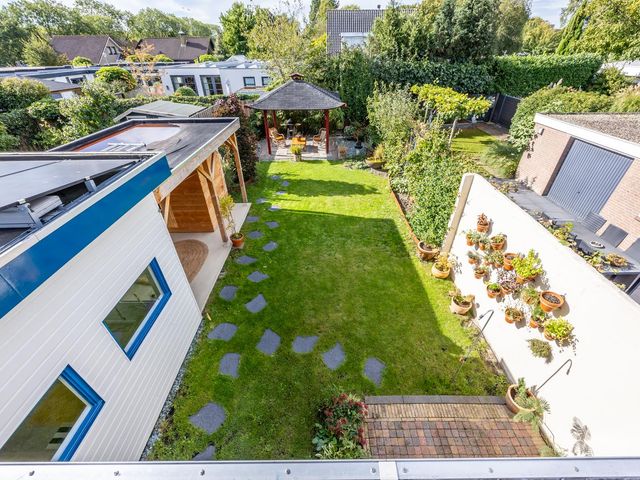 J.C. Beetslaan 90, Hoofddorp