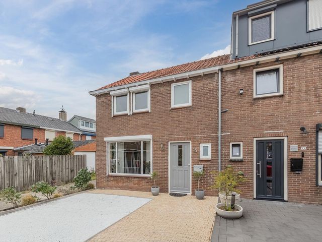 Juliana van Stolbergstraat 18, Terneuzen