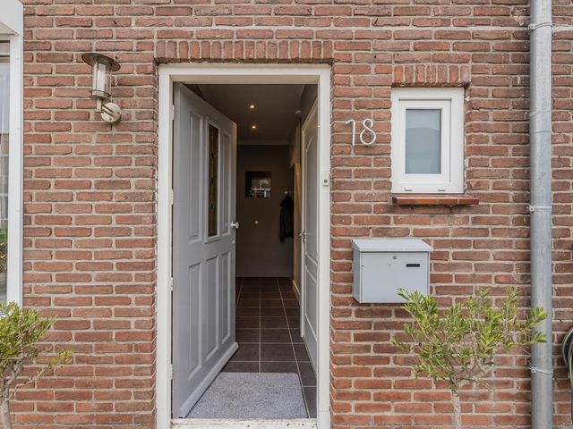 Juliana van Stolbergstraat 18, Terneuzen