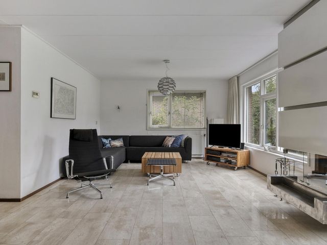 Smaragd 42, Berkel en Rodenrijs