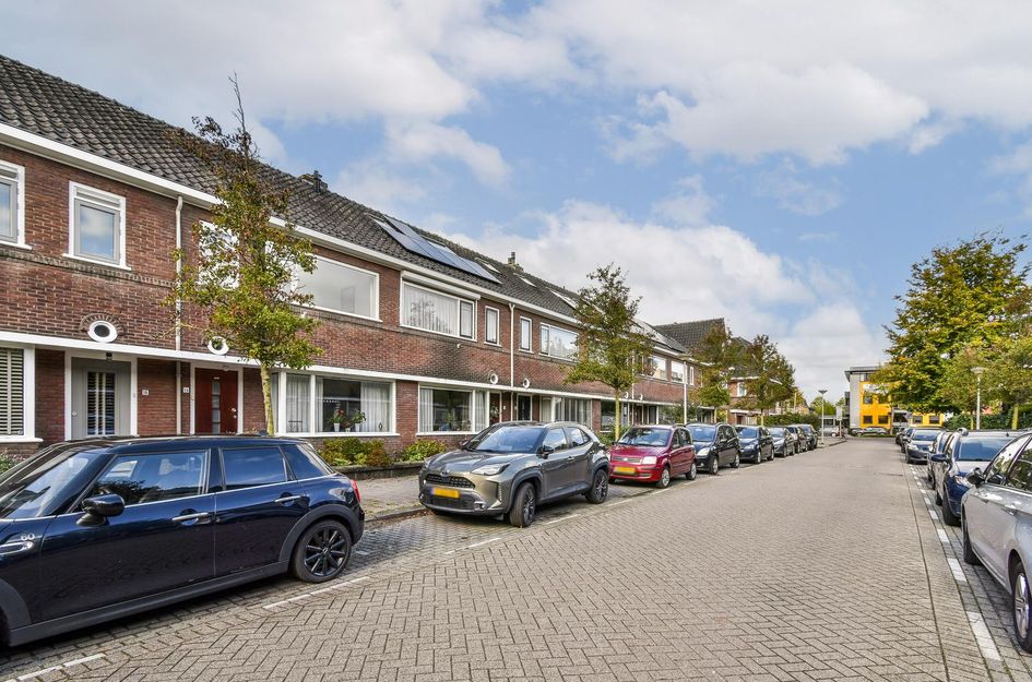van Henegouwenstraat 14