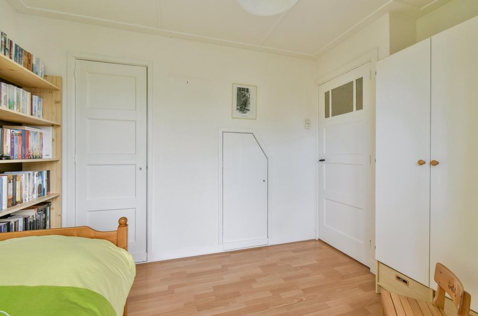 van Henegouwenstraat 14