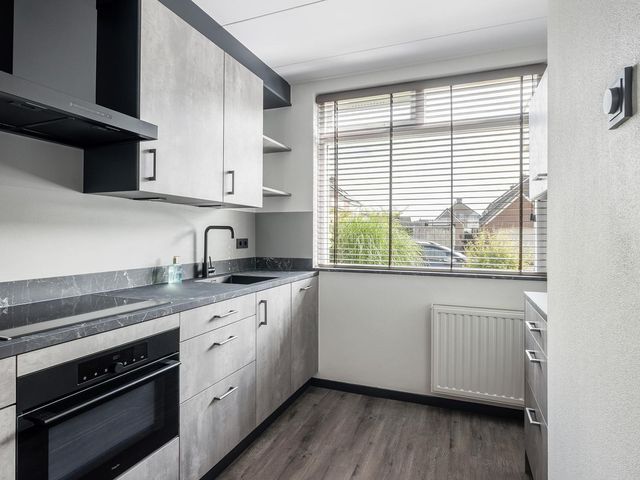 Gladiolenstraat 11, Sint-Maartensdijk