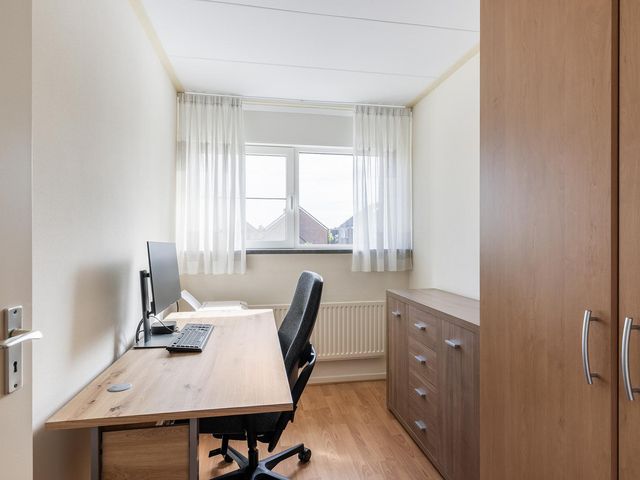 Gladiolenstraat 11, Sint-Maartensdijk