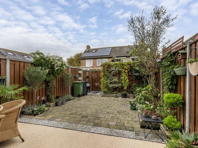 Boswei 6, Stavenisse