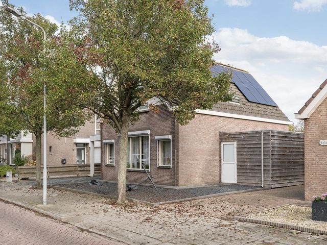 Westpoort 29, Sint-Maartensdijk