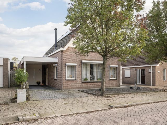 Westpoort 29, Sint-Maartensdijk