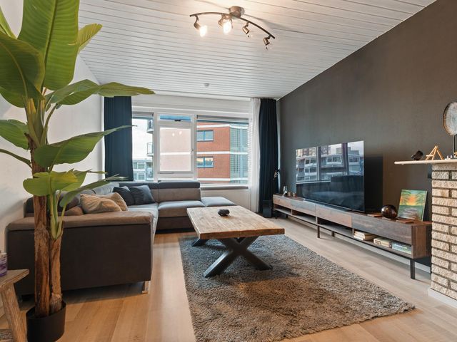 Liesveld 113, Vlaardingen