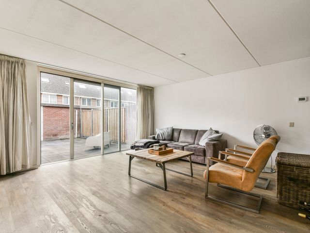 Pieter Johan Tijkenstraat 13, Poortugaal