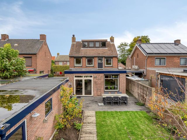 Huijgensstraat 15, Terheijden