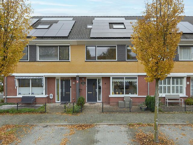 Vossestein 46, Nieuw-Vennep