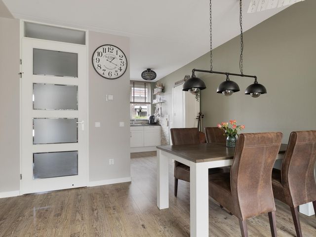 Schoolstraat 12, Strijen