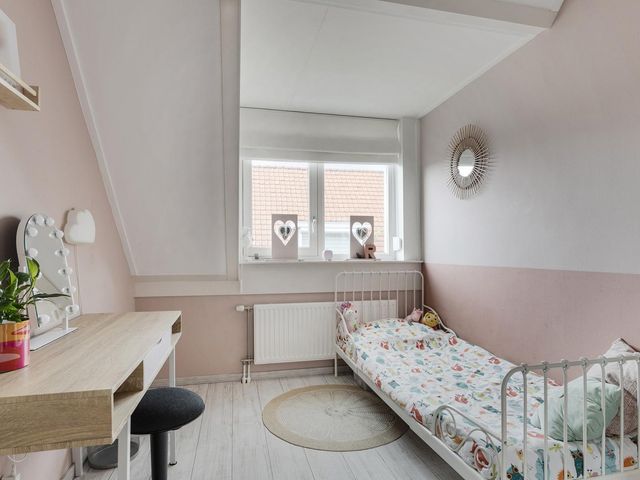 Schoolstraat 12, Strijen